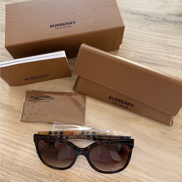 Burberry Sunglasses, brown (0BE4270F / 390313) NEW - Picture 2 of 6